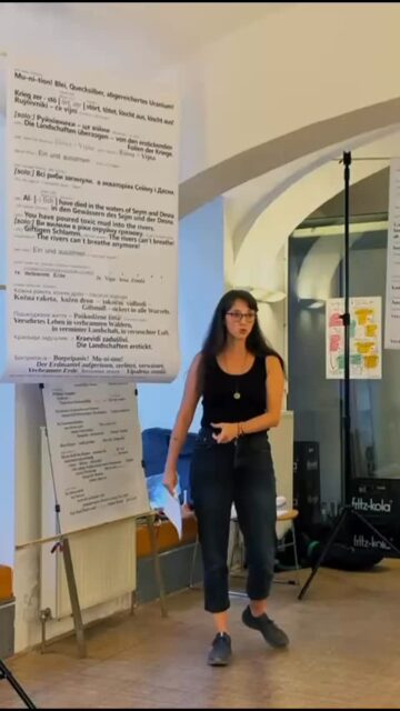 ✨DSCHURDSCHUNA ist ein Projekt unter dem Dach von MEDEA PRODUCTION und wurde im Juni 2024 von @ozgunyarar @ozgr_skywater @ilker_ulsezer gegründet 🙏🏽

✨Die Musikgruppe DSCHURDSCHUNA verbindet Klänge Anatoliens, des Balkans und Istanbuls mit zeitgenössischen Ansätzen. 

✨Mit traditionellen Instrumenten und Improvisation schafft sie interkulturelle Klangräume und trägt musikalisches Erbe in die Gegenwart. 

✨Der Name steht für ein lebhaftes Rhythmusmuster und eine fröhliche, turbulente Atmosphäre 🌪️

✨Bis jetzt hat die Gruppe 2 öffentliche Veranstaltungen gehabt: Change to Breathe mit dem Sprechchor im Volkstheater (Regie: @elif_bilici86) und Stimmen Erheben (Konzept: @elif_bilici86) mit Initiative Minderheiten im Amerlinghaus.

✨ Stay Tuned 🙌🏽❤️💪🏽

#medeaproduction
#dschurdschuna